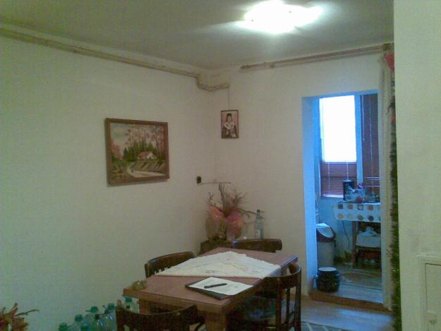 APARTAMENT 3 CAMERE zona STADION 72mp 29000 euro neg - Pret | Preturi APARTAMENT 3 CAMERE zona STADION 72mp 29000 euro neg