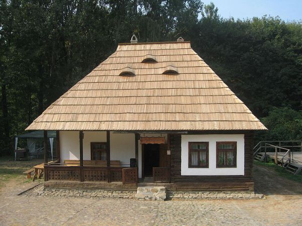 Cumpar casa traditionala taraneasca cu veranda - Pret | Preturi Cumpar casa traditionala taraneasca cu veranda