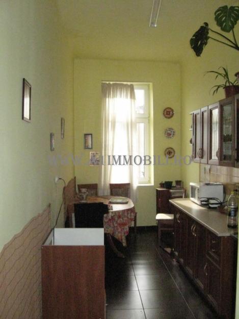 De vanzare urgent apartament 3 camere ultracentral - Pret | Preturi De vanzare urgent apartament 3 camere ultracentral