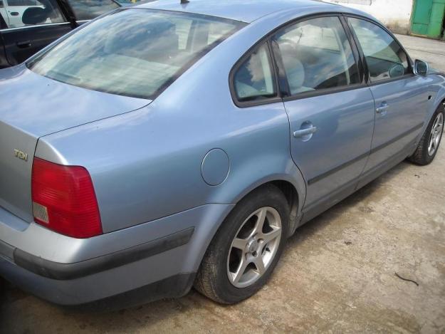 Dezmembrez VW Passat 1.9 tdi din 2000, motor - Pret | Preturi Dezmembrez VW Passat 1.9 tdi din 2000, motor