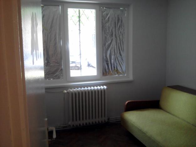 Inchiriez apartament 3 camere centru Piatra Neamt - Pret | Preturi Inchiriez apartament 3 camere centru Piatra Neamt