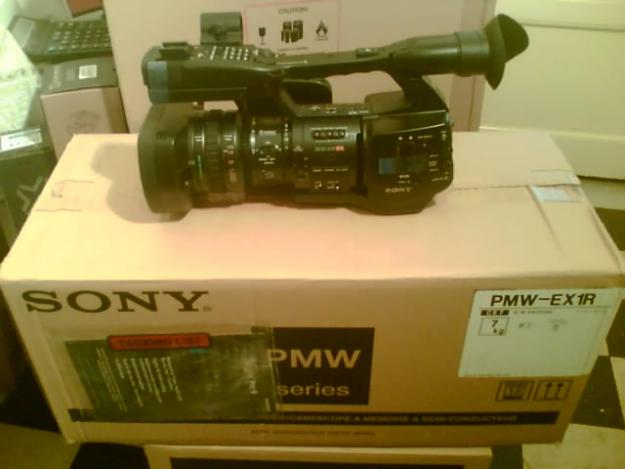 Sony HVR-Z5, Sony HXR-NX5, Sony PMW-EX1r, Camere video Full HD Broadcast, Productie ! - Pret | Preturi Sony HVR-Z5, Sony HXR-NX5, Sony PMW-EX1r, Camere video Full HD Broadcast, Productie !