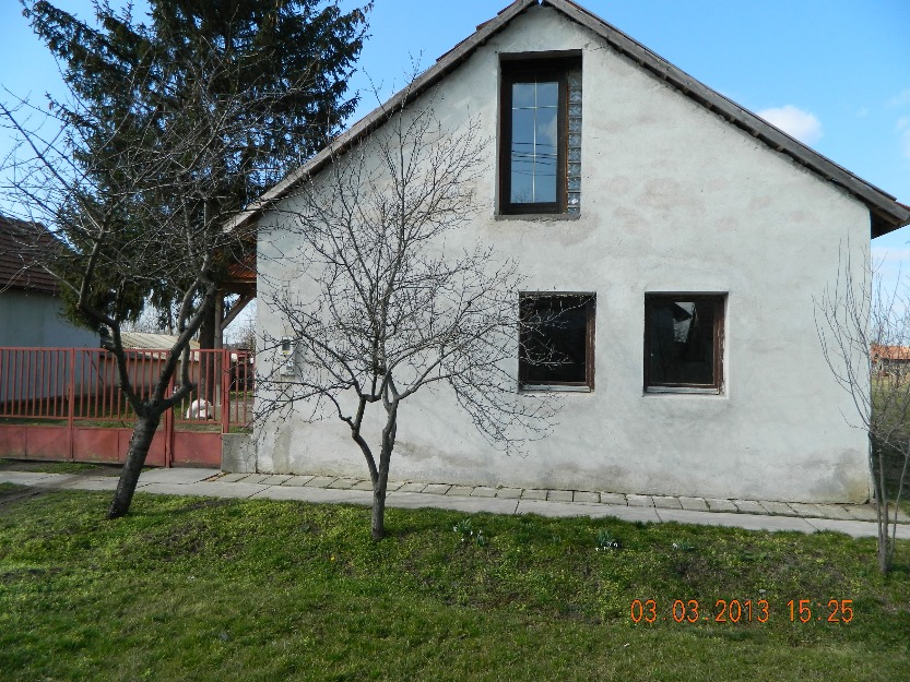 vand/schimb cu loc de casa Arad casa in Ungaria - Pret | Preturi vand/schimb cu loc de casa Arad casa in Ungaria