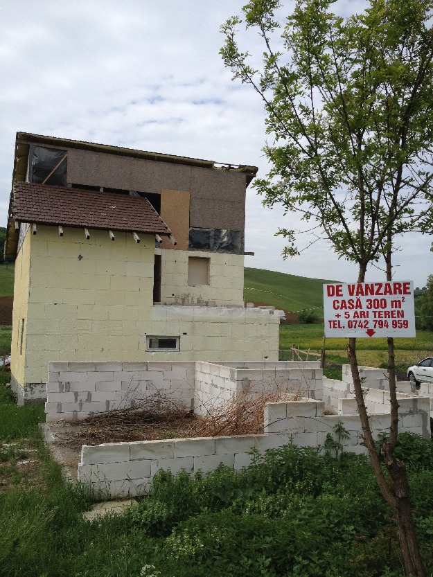 Vand casa la rosu in Sancraiu de Mures - Pret | Preturi Vand casa la rosu in Sancraiu de Mures