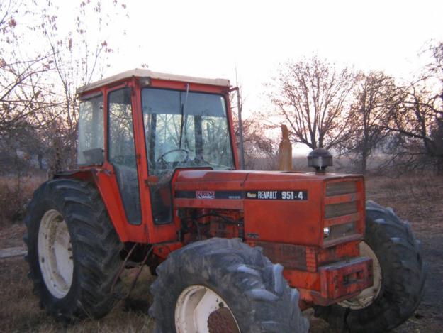 vand tractor 4x4 renault 951-4 - Pret | Preturi vand tractor 4x4 renault 951-4