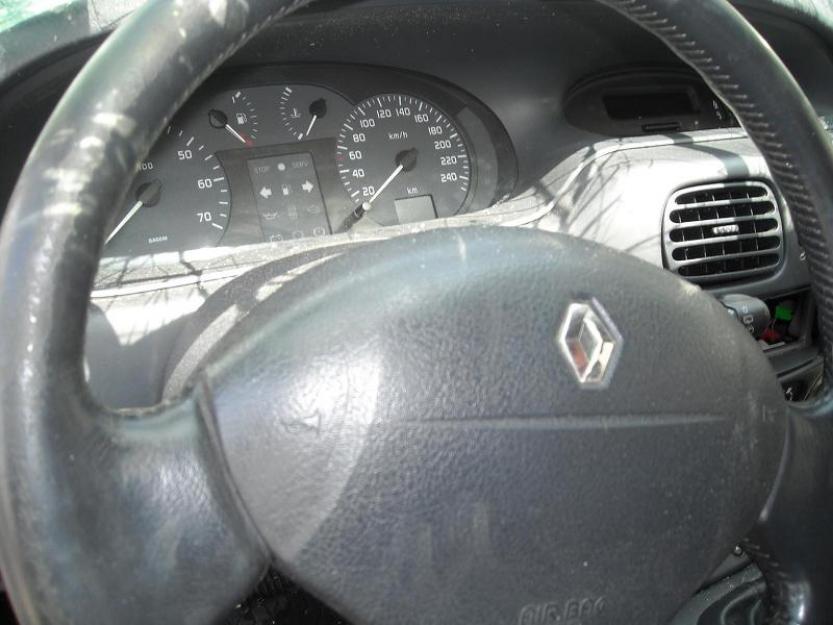 Vand airbag volan renault megane 1 - Pret | Preturi Vand airbag volan renault megane 1