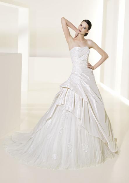 Rochie de mireasa Vera Sposa din colectia 2011 - Pret | Preturi Rochie de mireasa Vera Sposa din colectia 2011