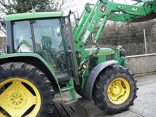 Tractor John Deere 6400 cu incarcator frontal second hand ieftin 1996 100Cp 18.900 Euro - Pret | Preturi Tractor John Deere 6400 cu incarcator frontal second hand ieftin 1996 100Cp 18.900 Euro