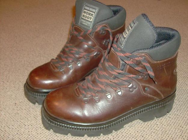 Vand bocanci piele WORKBOOT nr 46 - Pret | Preturi Vand bocanci piele WORKBOOT nr 46