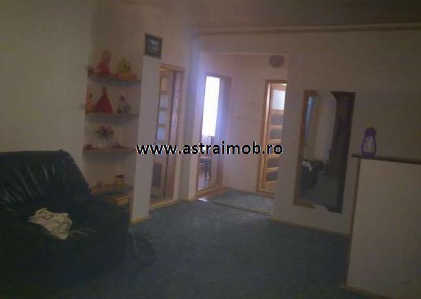 Apartament 3 camere de vanzare in Targoviste, micro 6 - Pret | Preturi Apartament 3 camere de vanzare in Targoviste, micro 6