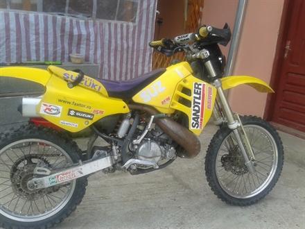 SUZUKI RM 250 - CROSS - Pret | Preturi SUZUKI RM 250 - CROSS