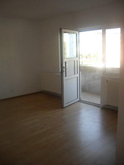 vand apartament cu 2 camere in curtea de arges - Pret | Preturi vand apartament cu 2 camere in curtea de arges