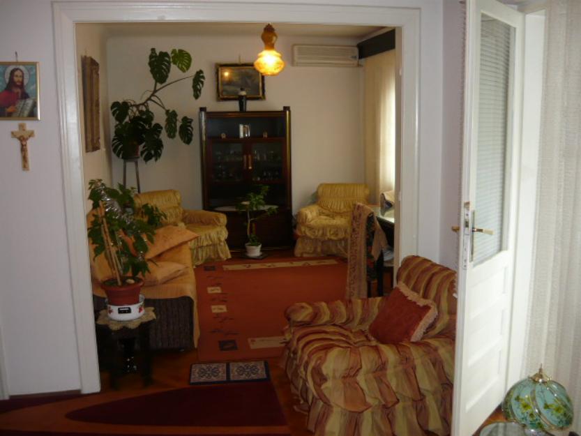 Apartament cu 3 camere - Cotroceni - Pret | Preturi Apartament cu 3 camere - Cotroceni