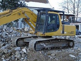 Excavator pe senile Komatsu PC240 NLC-6k excavatoare komatsu second hand ieftin 2000 36.700 EURO - Pret | Preturi Excavator pe senile Komatsu PC240 NLC-6k excavatoare komatsu second hand ieftin 2000 36.700 EURO