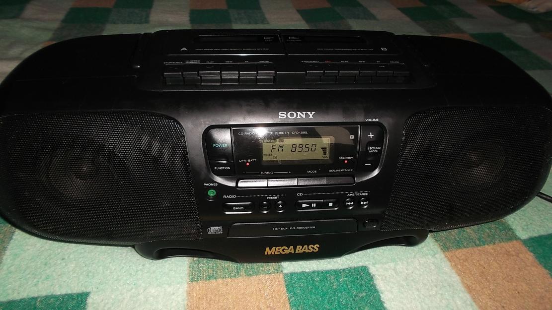 SONY CFD-380L radio casetofon cu cd,portabil, cu telecomanda,boombox vintage(MALAYSIA) - Pret | Preturi SONY CFD-380L radio casetofon cu cd,portabil, cu telecomanda,boombox vintage(MALAYSIA)