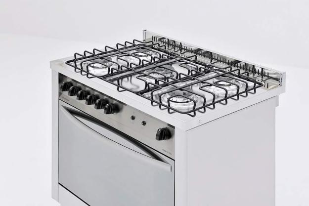 Aragaz Profesional 5 Arzatoare Ochiuri Pret Inox - Pret | Preturi Aragaz Profesional 5 Arzatoare Ochiuri Pret Inox