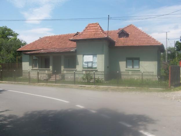 Vand Casa cu garadina - Pret | Preturi Vand Casa cu garadina