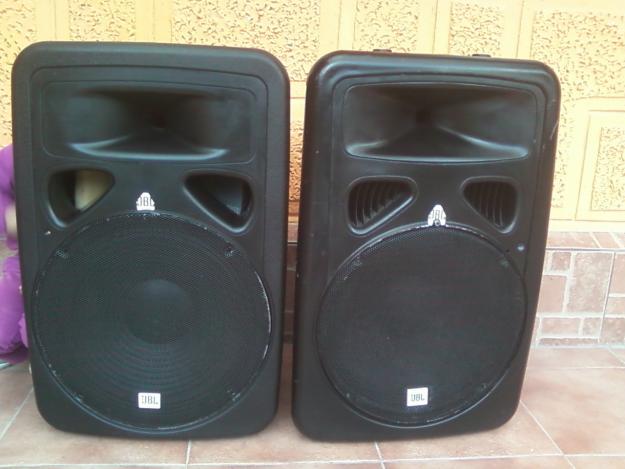 vand 2 boxe jbl 2x350 si amplificator dogged sx1000 - Pret | Preturi vand 2 boxe jbl 2x350 si amplificator dogged sx1000