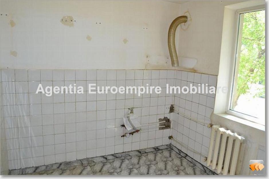 Apartament 3 camere Constanta zona Tomis 2 - Pret | Preturi Apartament 3 camere Constanta zona Tomis 2