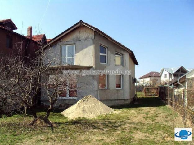 GLX400316 Vila de vanzare la 2 km de Targoviste intr-o zona linistita - Pret | Preturi GLX400316 Vila de vanzare la 2 km de Targoviste intr-o zona linistita