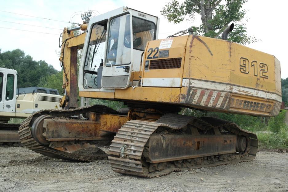 Dezmembrare excavator Liebherr 912 Litronic - Pret | Preturi Dezmembrare excavator Liebherr 912 Litronic