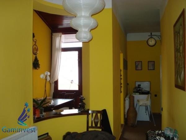 Inchiriez apartament lux cu 3 camere in Oradea, zona ultracentrala - Pret | Preturi Inchiriez apartament lux cu 3 camere in Oradea, zona ultracentrala