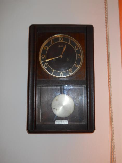 De vanzare ceas de perete cu pendul Junghans fabricat in Germania pe la 1880. - Pret | Preturi De vanzare ceas de perete cu pendul Junghans fabricat in Germania pe la 1880.