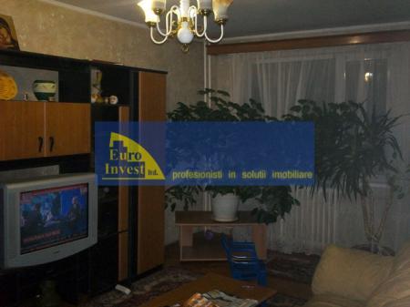 3 camere BASARABIA Diham - Pret | Preturi 3 camere BASARABIA Diham