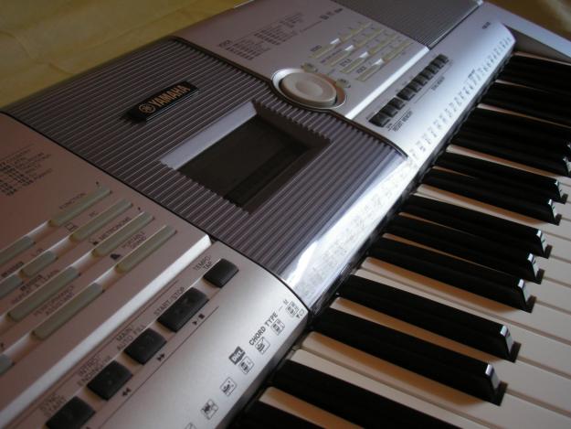 Vand orga Yamaha PSR-295 - Pret | Preturi Vand orga Yamaha PSR-295