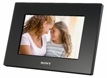 Rama foto digitala Sony DPF-A710, 7" LED , 480 x 234, 128MB, Compatibil MS/MS Duo/MMC/SD/SDHC, USB, black - Pret | Preturi Rama foto digitala Sony DPF-A710, 7" LED , 480 x 234, 128MB, Compatibil MS/MS Duo/MMC/SD/SDHC, USB, black