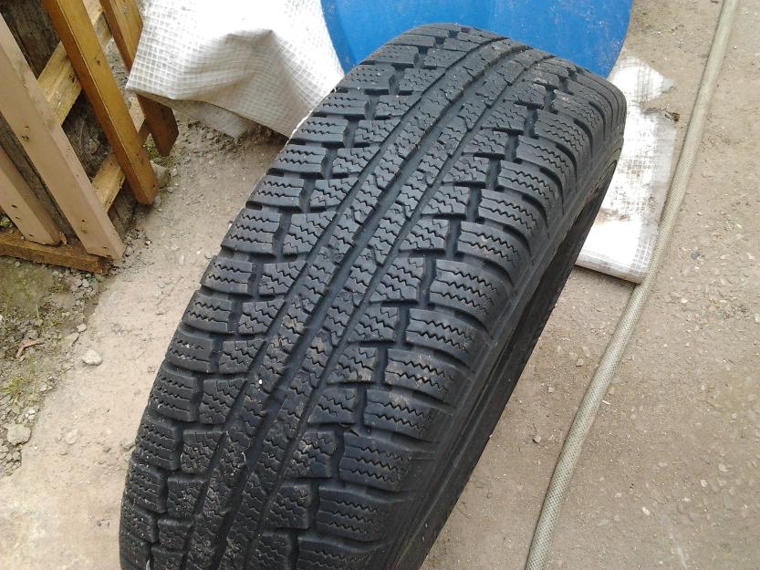 Anvelope de iarna Continental VancoWinter 205/70 106/104R - Pret | Preturi Anvelope de iarna Continental VancoWinter 205/70 106/104R