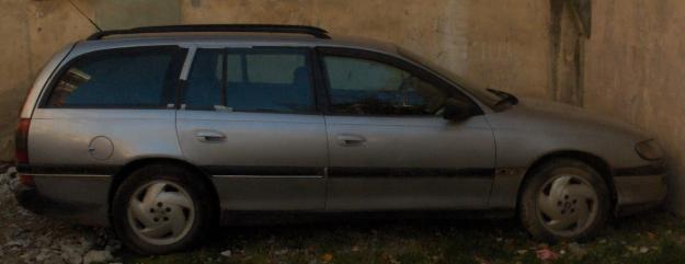 Vand OPEL OMEGA CARAVAN 2.5 TD - Pret | Preturi Vand OPEL OMEGA CARAVAN 2.5 TD