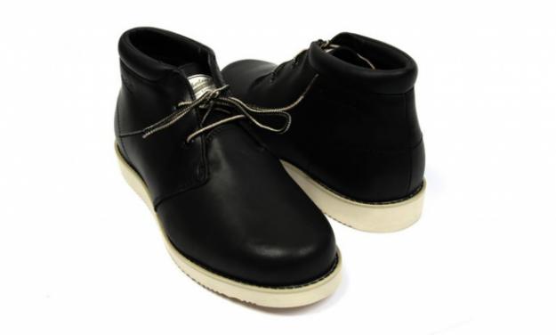 ghete Timberland Newmarket Chukka marimea 42 - 42,5 - Pret | Preturi ghete Timberland Newmarket Chukka marimea 42 - 42,5