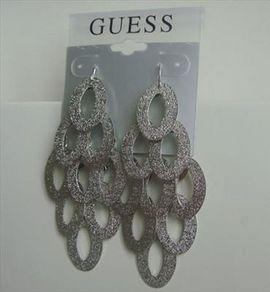 Cercei Guess Silver Chandeliar Matte - Pret | Preturi Cercei Guess Silver Chandeliar Matte