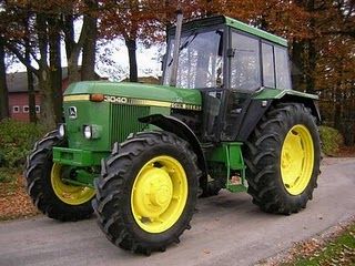 JOHN DEERE 3040 TRACTOR second hand ieftin de vanzare ore putine PRET: 8900 Euro - Pret | Preturi JOHN DEERE 3040 TRACTOR second hand ieftin de vanzare ore putine PRET: 8900 Euro