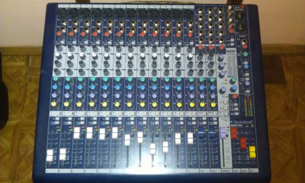 Vand mixer profesional sound craft mfx i NOU - Pret | Preturi Vand mixer profesional sound craft mfx i NOU