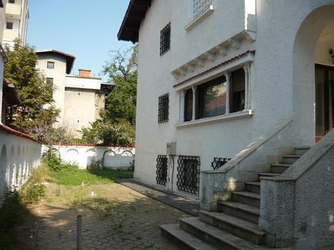 Vila (D+P+1+M), 645 mp, Aviatorilor - Pret | Preturi Vila (D+P+1+M), 645 mp, Aviatorilor