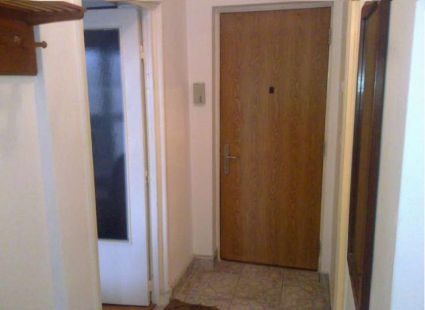 Oferim spre inchiriere Garsoniera, zona Politehnica, - Pret | Preturi Oferim spre inchiriere Garsoniera, zona Politehnica,
