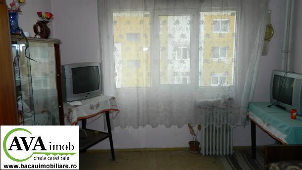 Vand urgent apartament cu 3 camere decomandat, pe Str. Alecu Russo - Pret | Preturi Vand urgent apartament cu 3 camere decomandat, pe Str. Alecu Russo