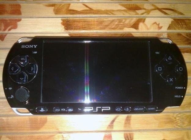 Psp slim & lite 3004 modat + card + accesorii + jocuri - Pret | Preturi Psp slim & lite 3004 modat + card + accesorii + jocuri