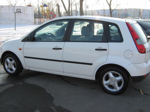 VAND FORD FIESTA - Pret | Preturi VAND FORD FIESTA