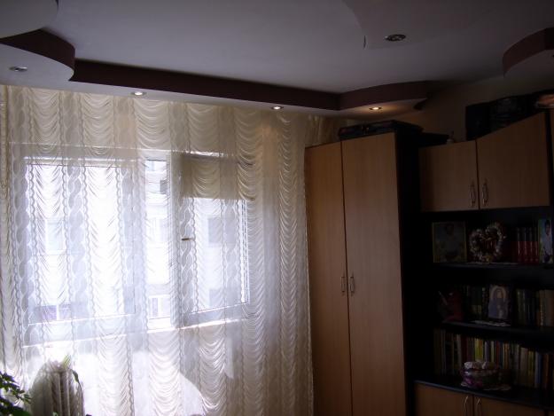 vand apartament 4 camere - Pret | Preturi vand apartament 4 camere