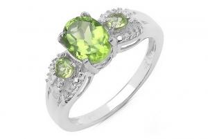 Inel din argint 925 cu pietre peridot - Pret | Preturi Inel din argint 925 cu pietre peridot