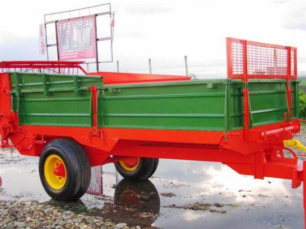 Masini agricole - Remorca de imprastiat gunoi de grajd de 2 tone - Pret | Preturi Masini agricole - Remorca de imprastiat gunoi de grajd de 2 tone