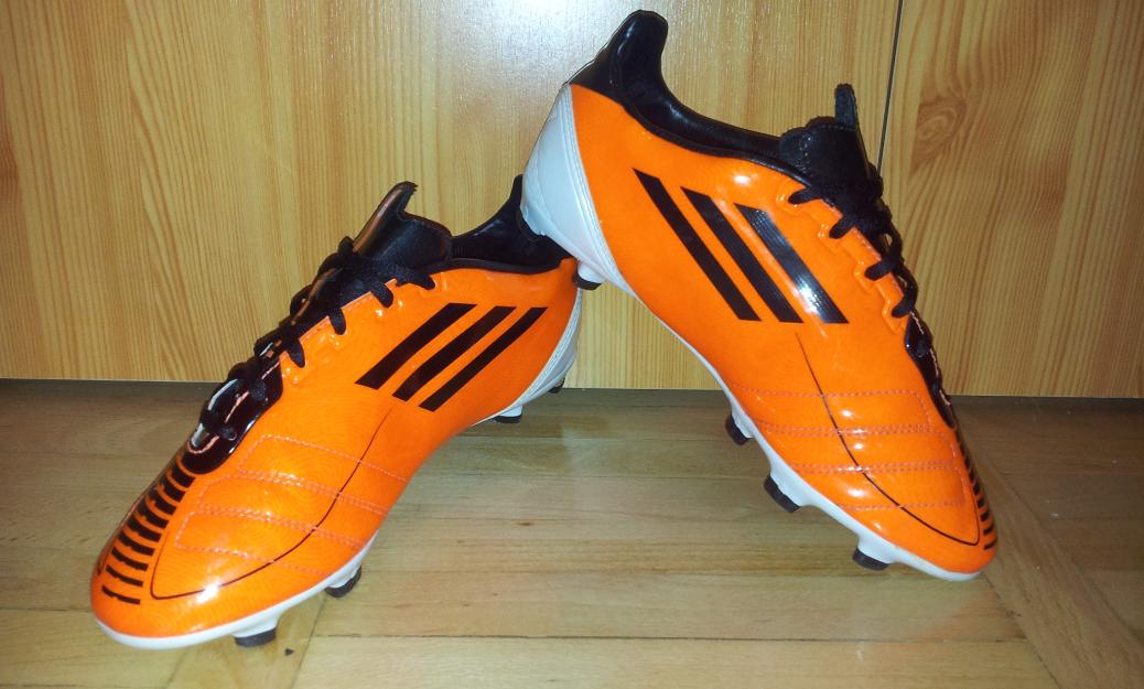 Vand ghete de fotbal ADIDAS F50 nr. 38 - Pret | Preturi Vand ghete de fotbal ADIDAS F50 nr. 38