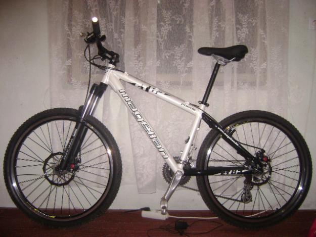 BICICLETA XC MAGELLAN POLARIS 2009 - Pret | Preturi BICICLETA XC MAGELLAN POLARIS 2009