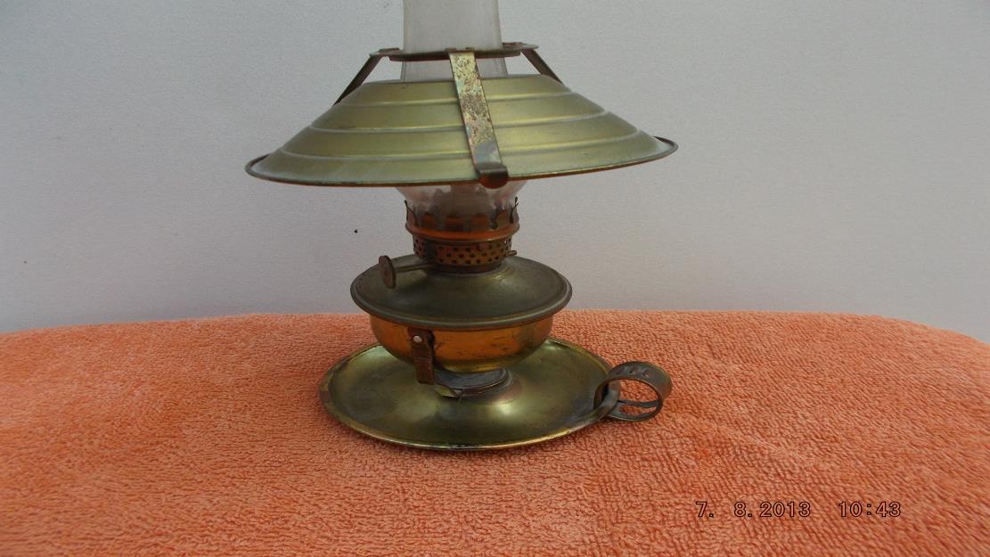 Lampa veche bronz masiv (functionala) - Pret | Preturi Lampa veche bronz masiv (functionala)