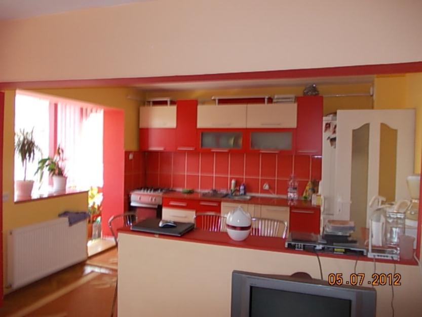 vand apartament cu 4 camere - Pret | Preturi vand apartament cu 4 camere