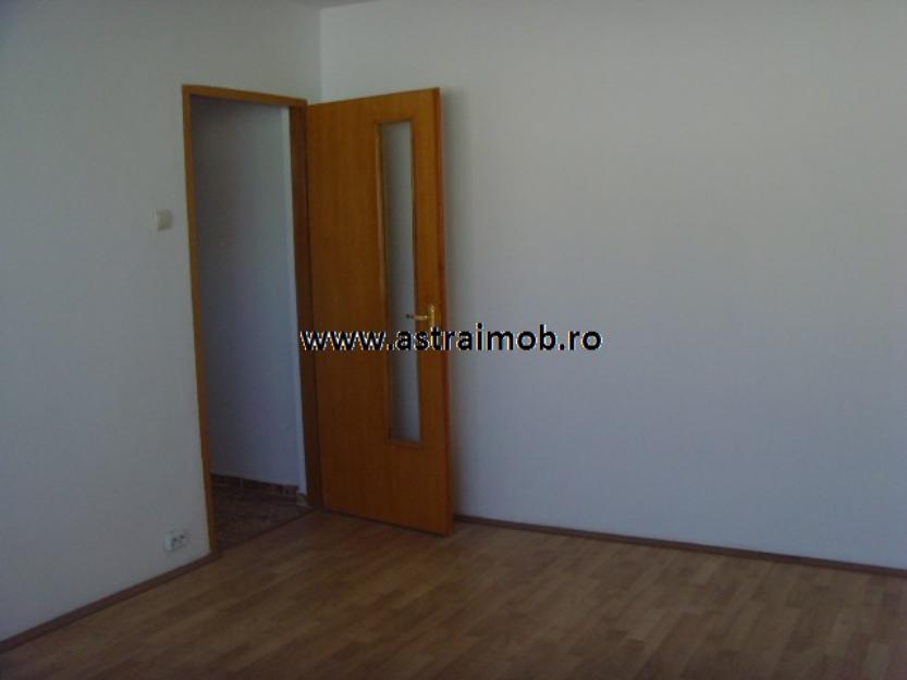 Apartament 2 camere de vanzare in Targoviste, micro 6 - Pret | Preturi Apartament 2 camere de vanzare in Targoviste, micro 6