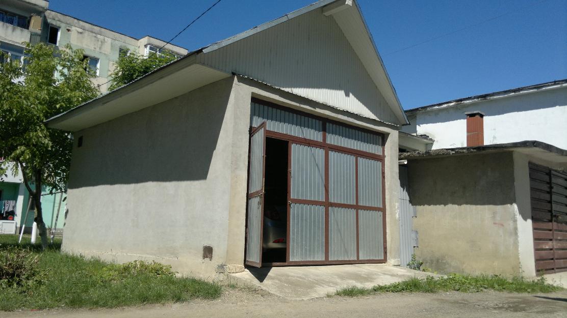 vand apartament 2 camere şi garaj, Moinesti, Bacau - Pret | Preturi vand apartament 2 camere şi garaj, Moinesti, Bacau